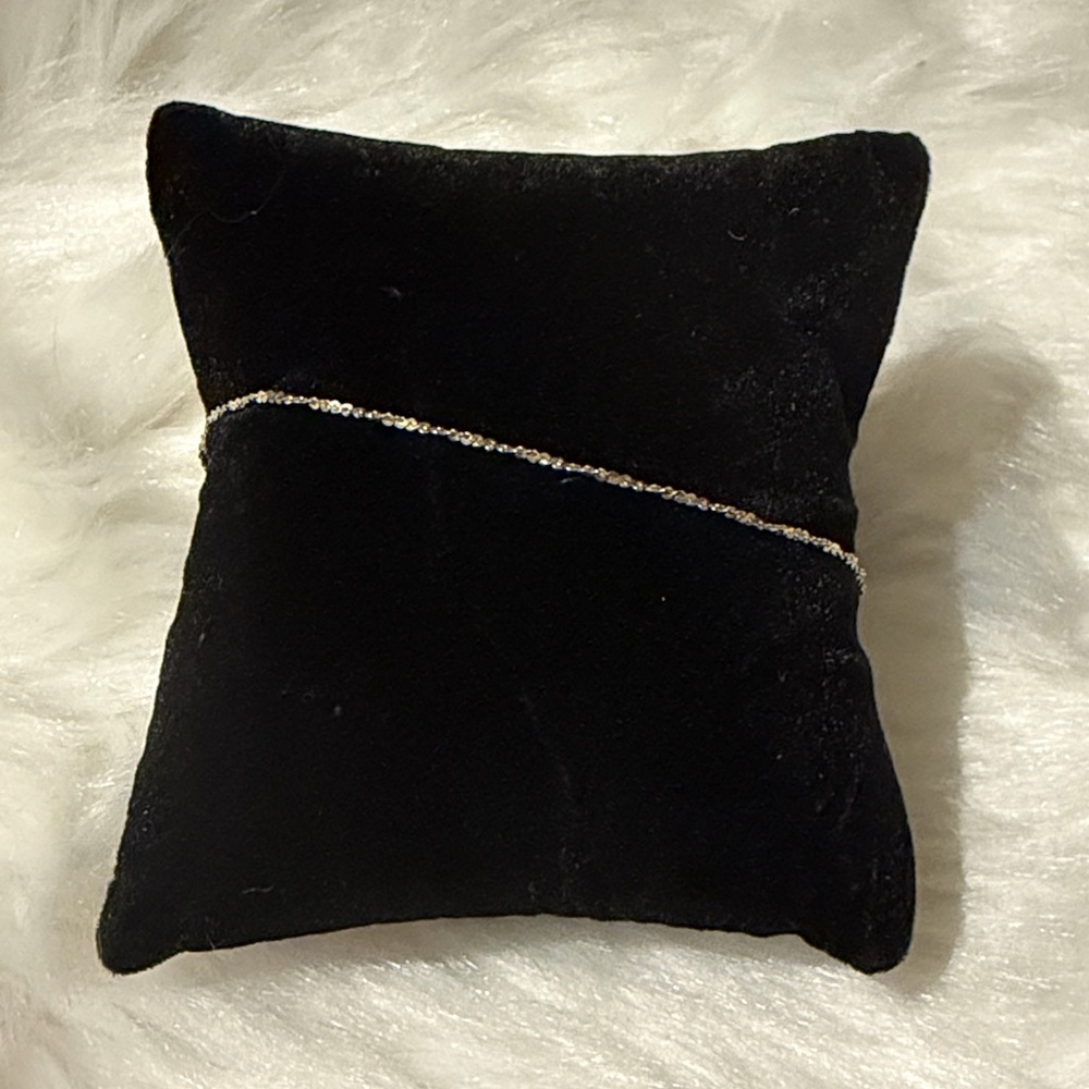 925 Sterling Silver Bracelet 7.5” including clasp